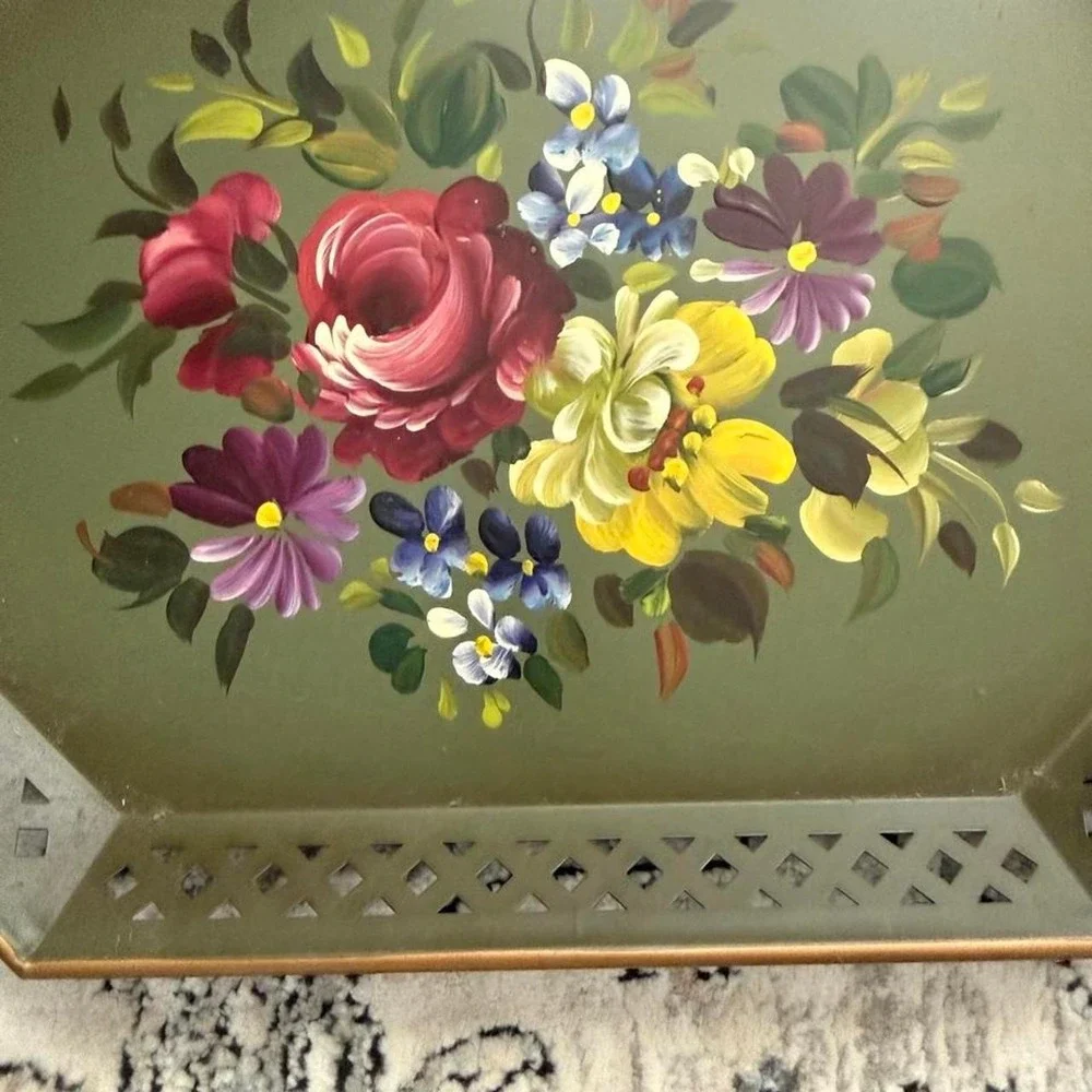Vintage Nashco Green floral metal tray with handles